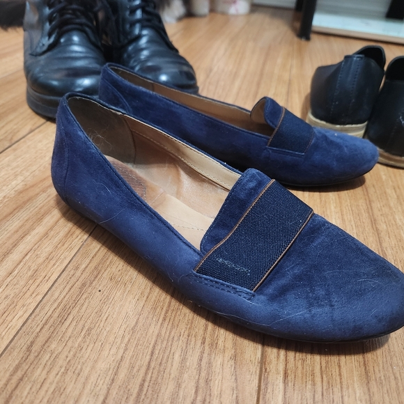 Shoes - Picture 4 of 5